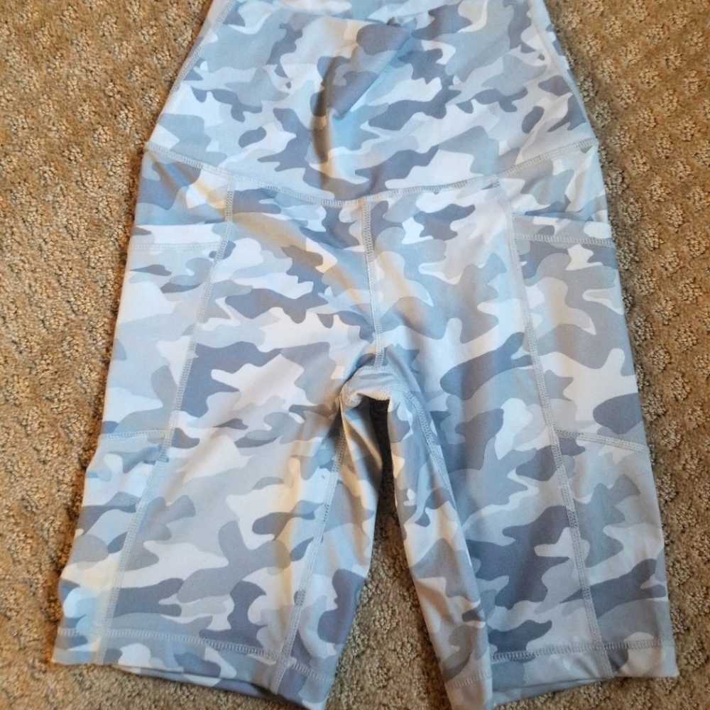 New bermuda short leggings